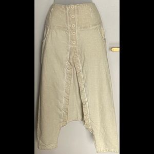 Mia drop seated  Palazzo Pants size 1 or U.S.A. 6